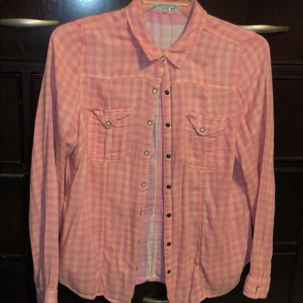 Coral and pink long sleeve shirt
